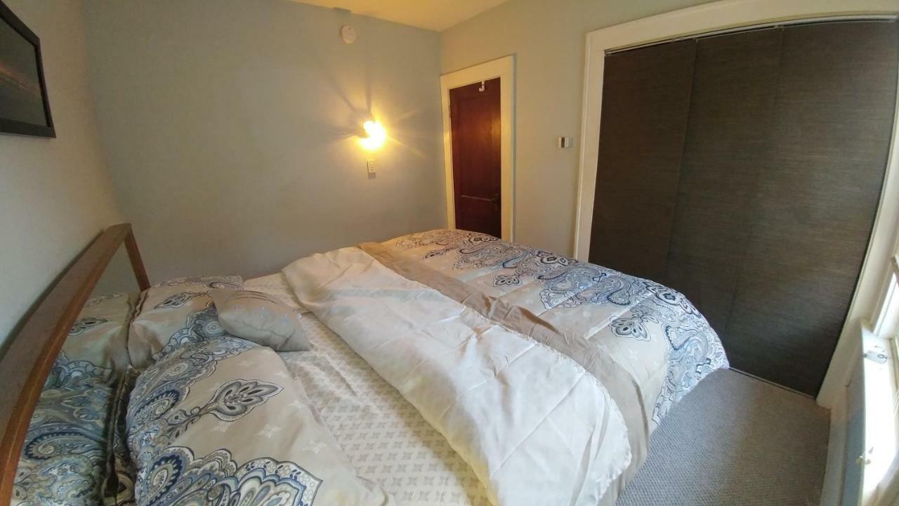 Spacious Frontier Park Apartment Erie Eksteriør bilde